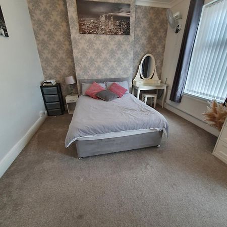 Private Luxury Double Room In Cardiff Eksteriør bilde