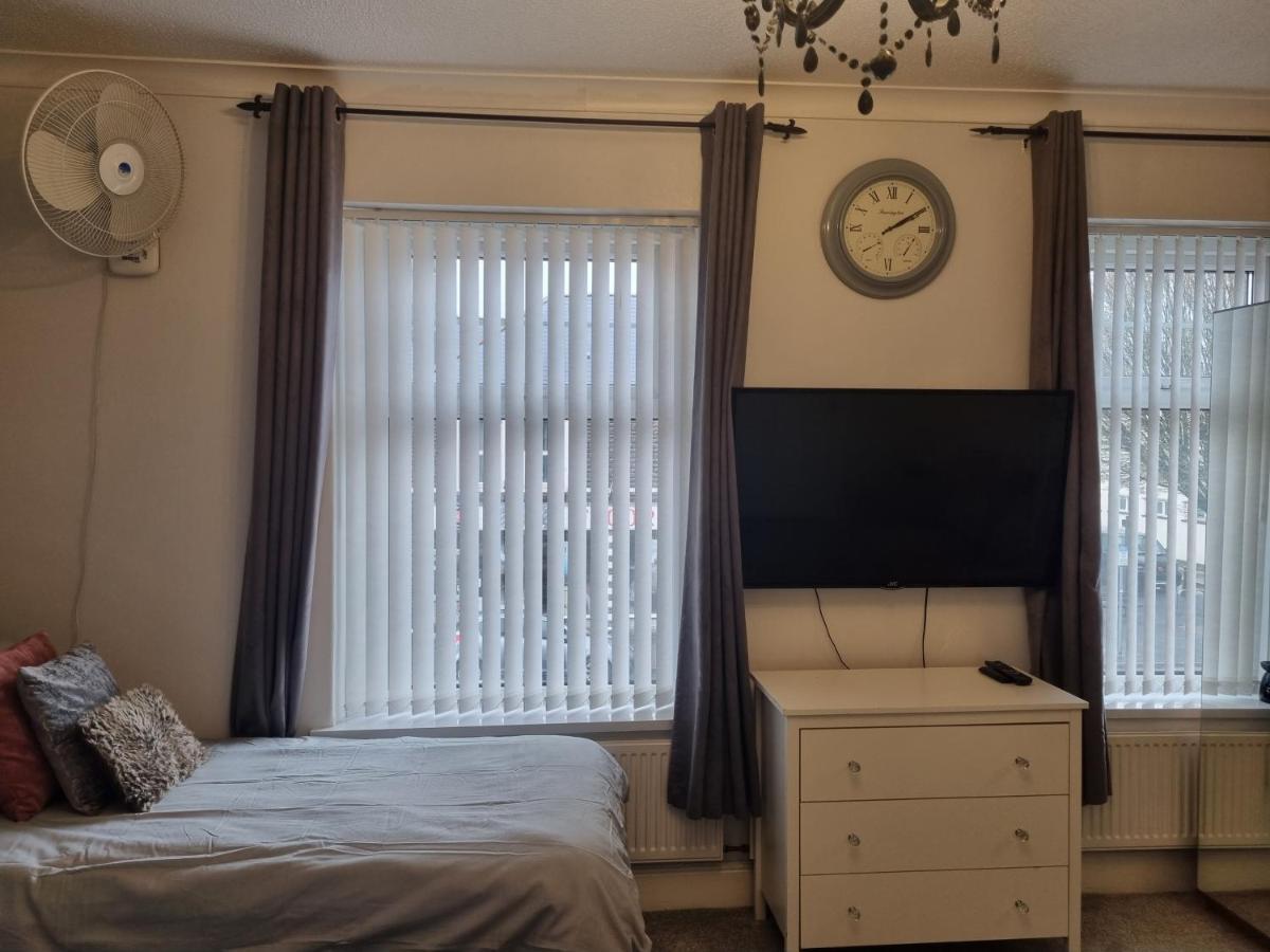 Private Luxury Double Room In Cardiff Eksteriør bilde