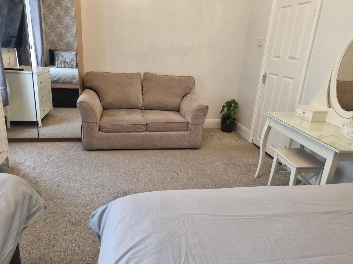 Private Luxury Double Room In Cardiff Eksteriør bilde