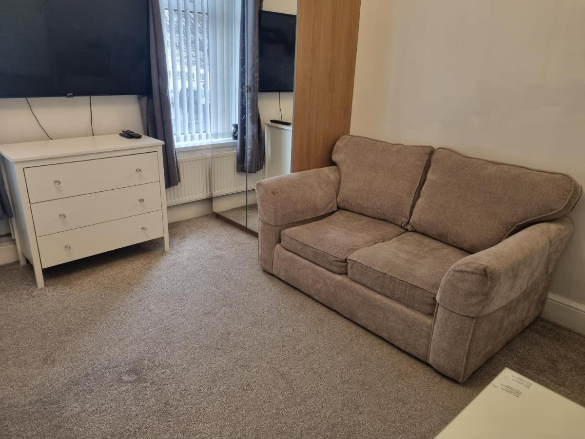 Private Luxury Double Room In Cardiff Eksteriør bilde
