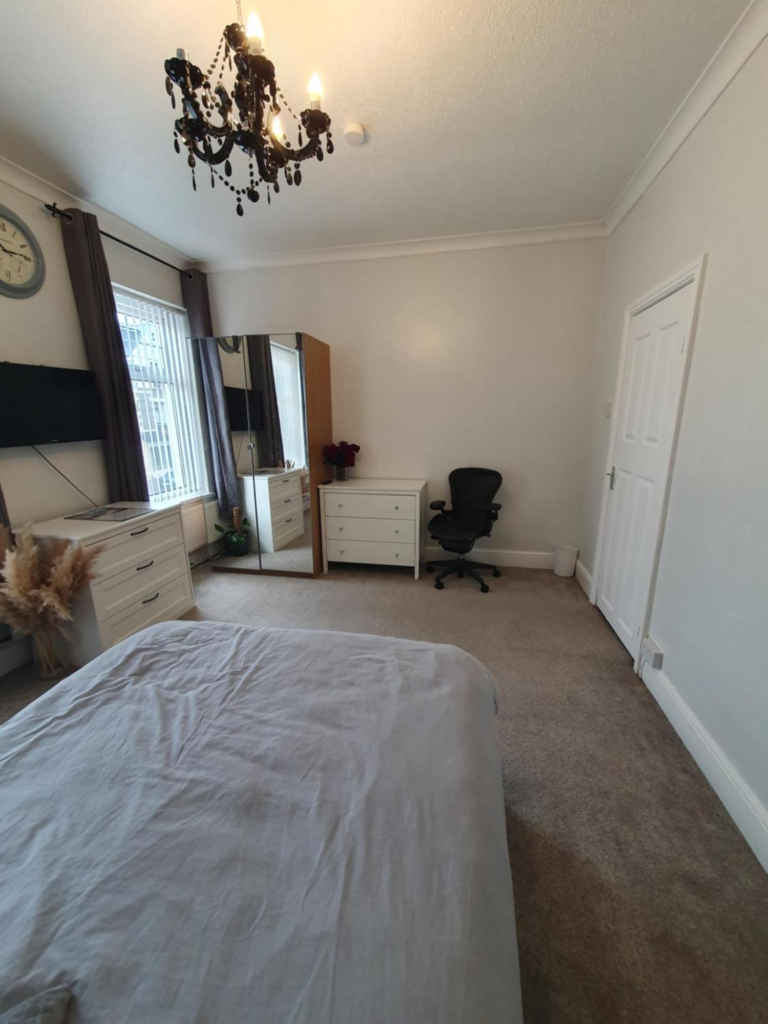 Private Luxury Double Room In Cardiff Eksteriør bilde